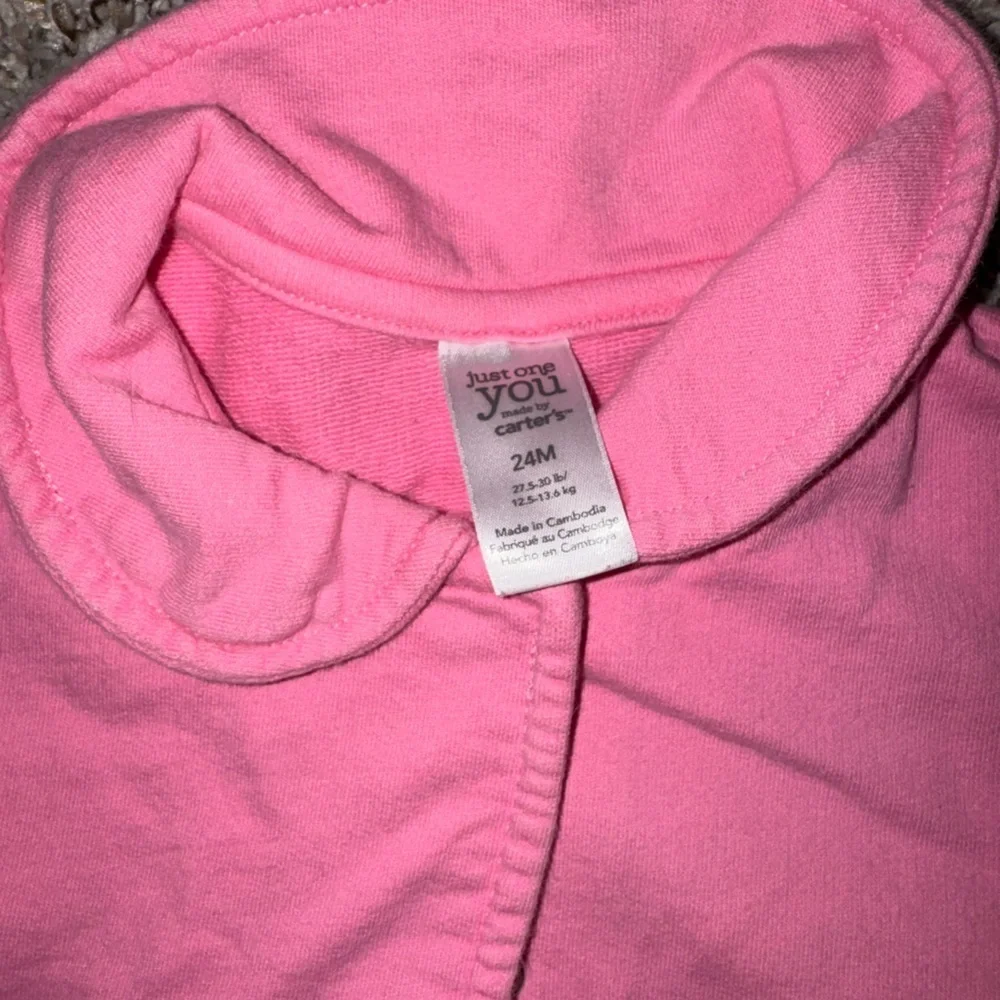 Toddler sweaters - 4 items